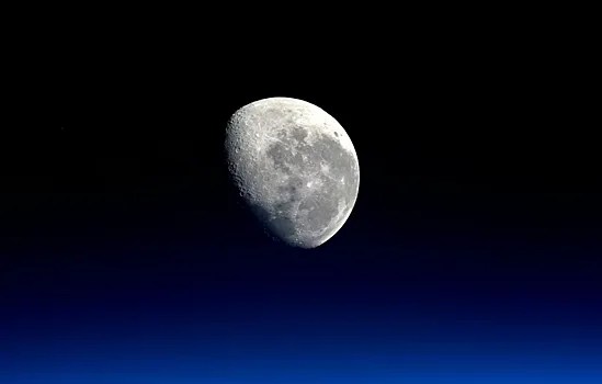 Ce poate face viața pe Lună corpului uman?