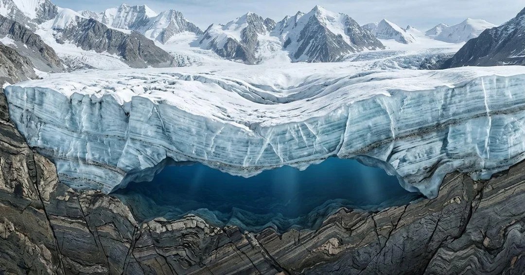Dezastru arctic ascuns: lac subglaciar drenat în două luni, gheață în mișcare la 148 de metri