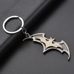 13cm Detective Comics Batman Figure Keychain Action Movies Pendant Desktops Ornaments Collection Desktop Dolls Kids Gifts Toys