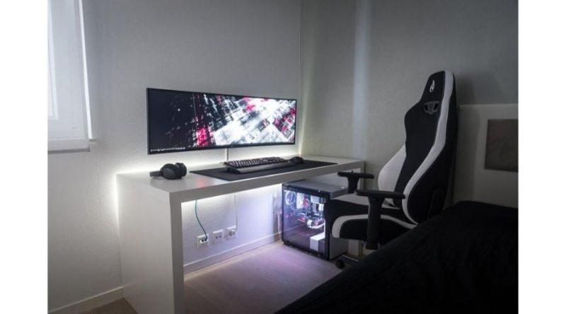 Throne Ocean Setups White Gaming Setup - Best Light Photos in 8K
