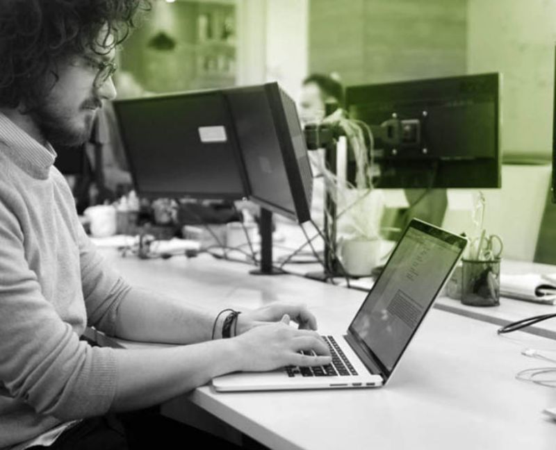 Localization Engineering Bayan Tech Com - Perfect Geometric Illustration - Retina