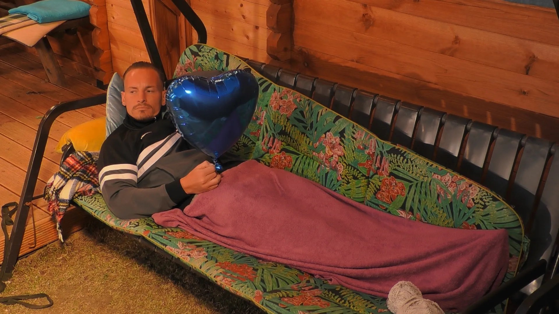 Sat 1 Ballon - Big Brother 2020 Ballon-Challenge: Es winken 3333 Euro ...