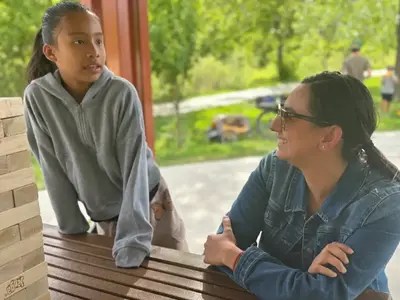 Headshot Photo: Marie Nelson