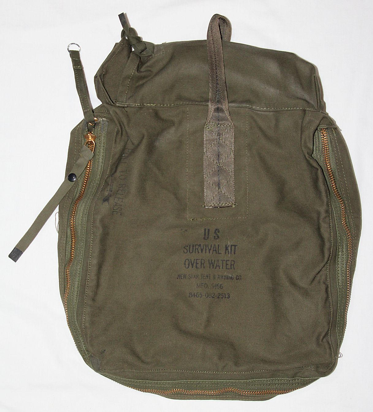 T306. VIETNAM OVER WATER SURVIVAL KIT BAG