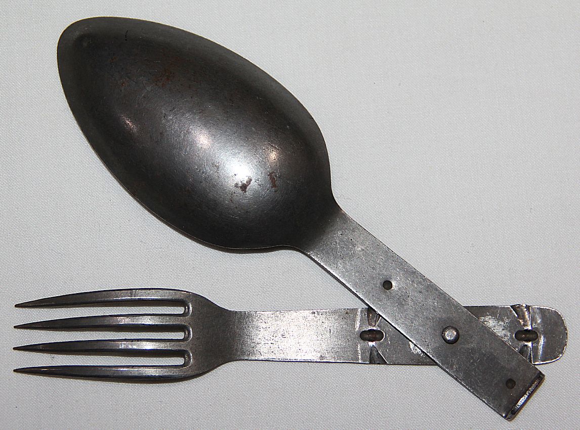 B365. WWI GERMAN FOLDING FORK AND SPOON SET - B & B Militaria