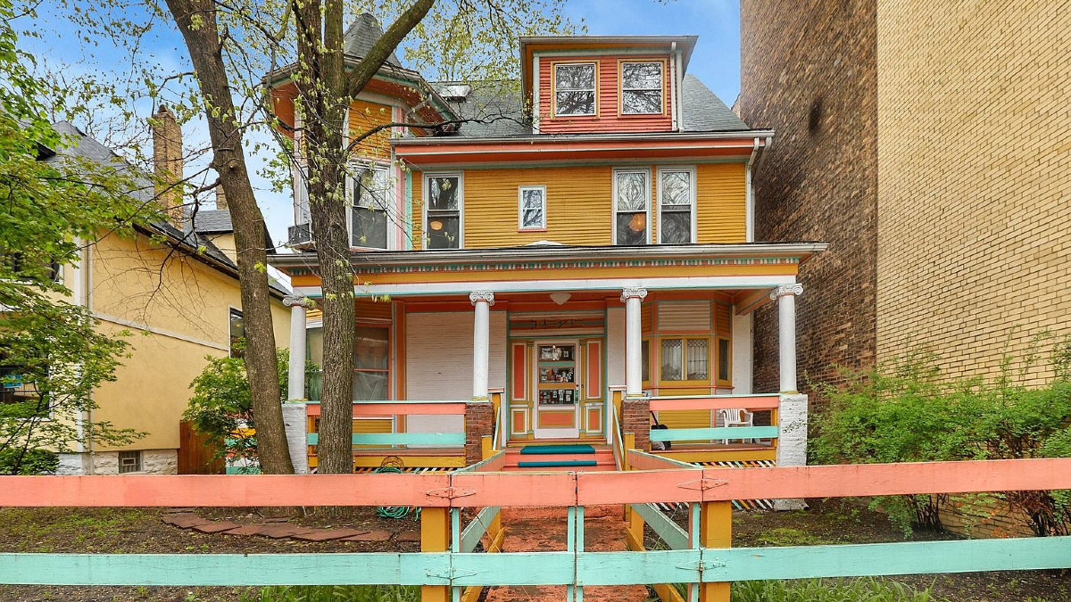 Rogers Park's Candyland House on HGTV's ‘Ugliest House in America’ (2026)