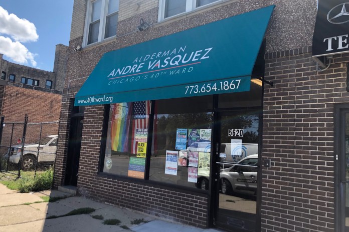 Lifeless Rat, Notice Calling Immigrants ‘Vermin’ Left Outdoors Ald. Vasquez’s Lincoln Sq. Workplace