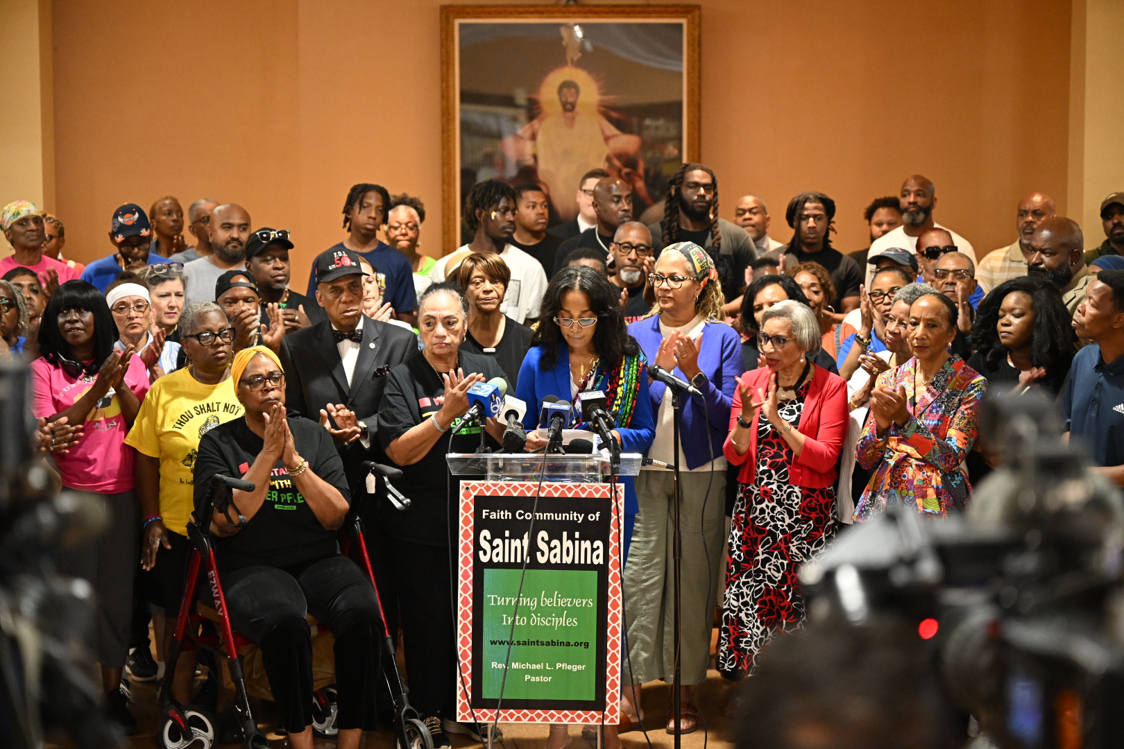 Saint Sabina Parishioners Want Father Pfleger Back, Slam Church’s Handling Of Sex Abuse Probe