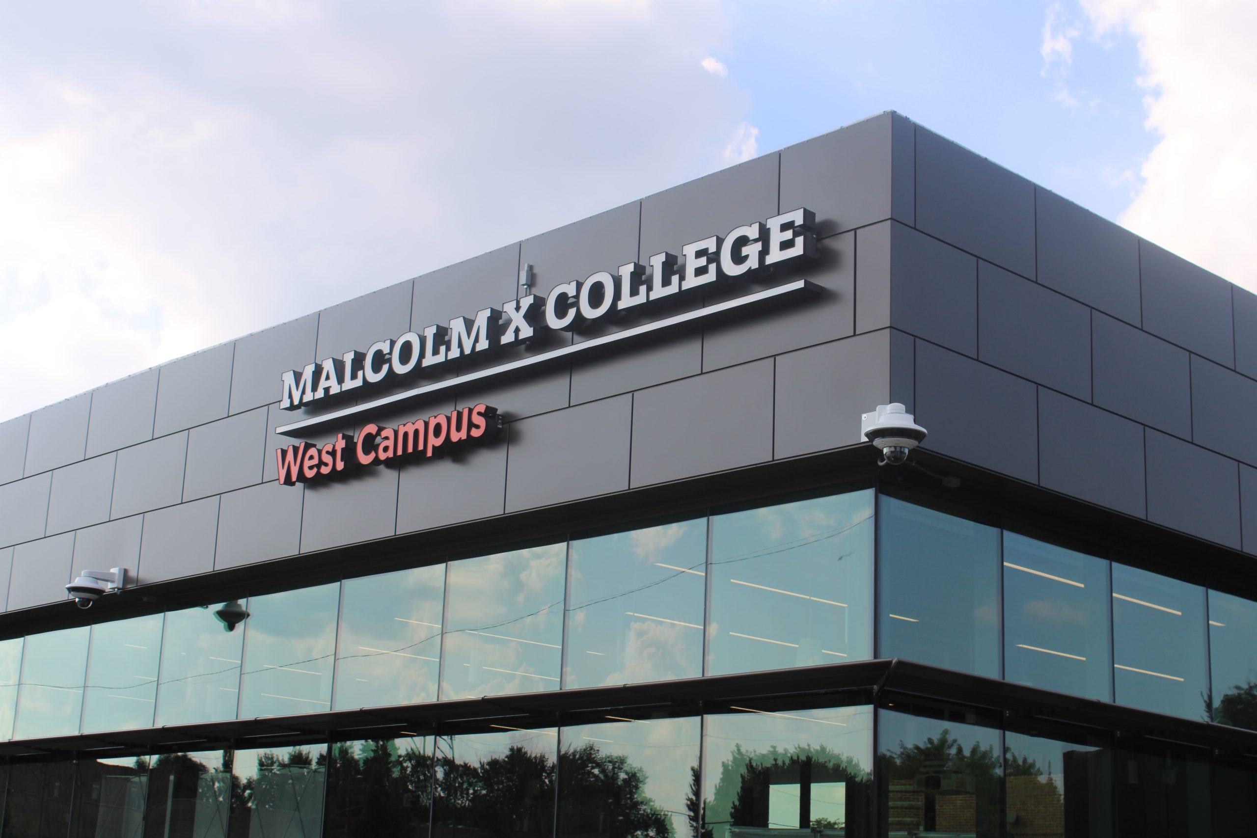 Malcolm X College's West Campus Expansion: Community Center Named After Congressman (2026)