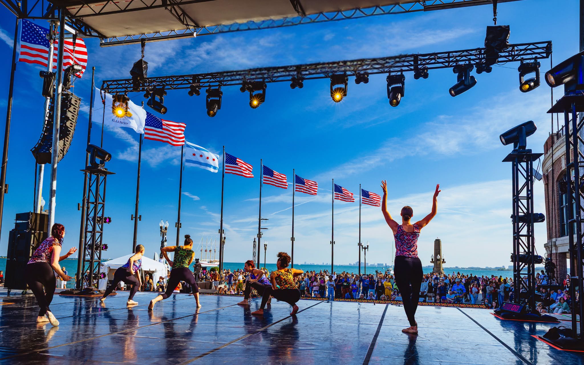 27 Things To Do In Chicago This Weekend: Story Fest, Chicago Live, Riot Fest And More