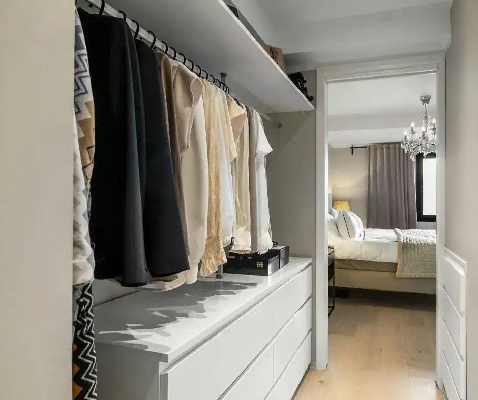 closet reach in with walk through to bedroom