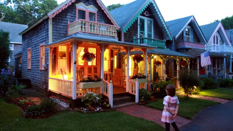 Top 8 New England Beach Towns You Must Visit | Conde Nast Traveler's Best Picks (2026)