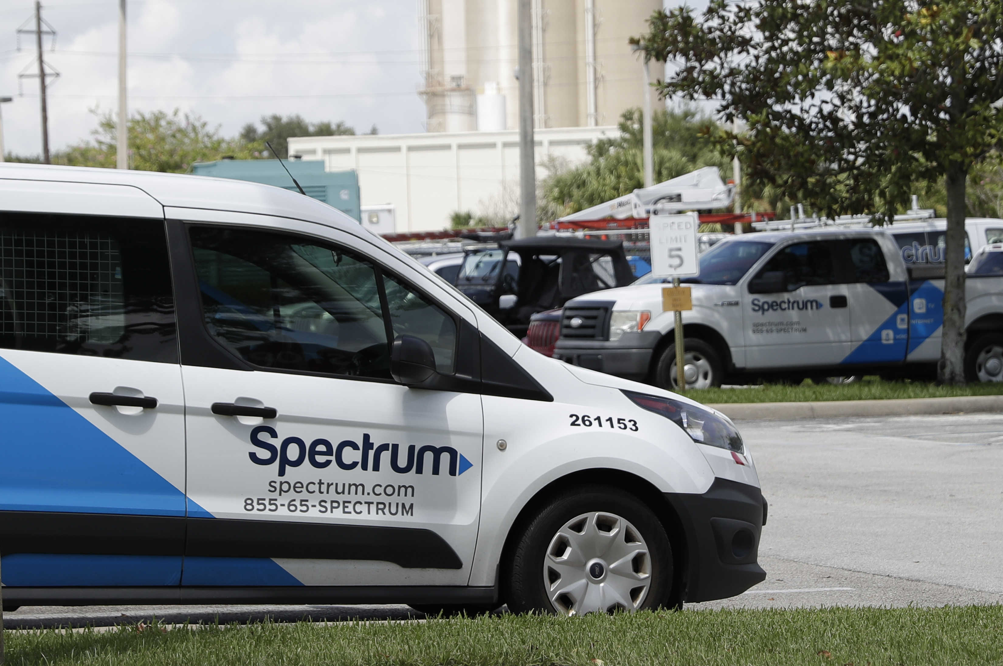 Your cable keeps freezing because of a minor interruption of your digital cable signal, tv faults, or a need for system updates. Internet Cable Companies Won T Shut Off Service To Those Who Can T Pay During Outbreak