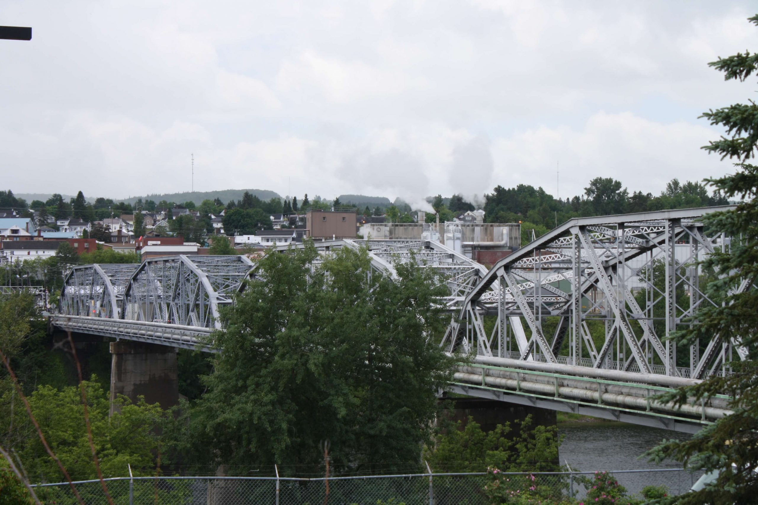 Maine company wins bid to build new international bridge in Madawaska