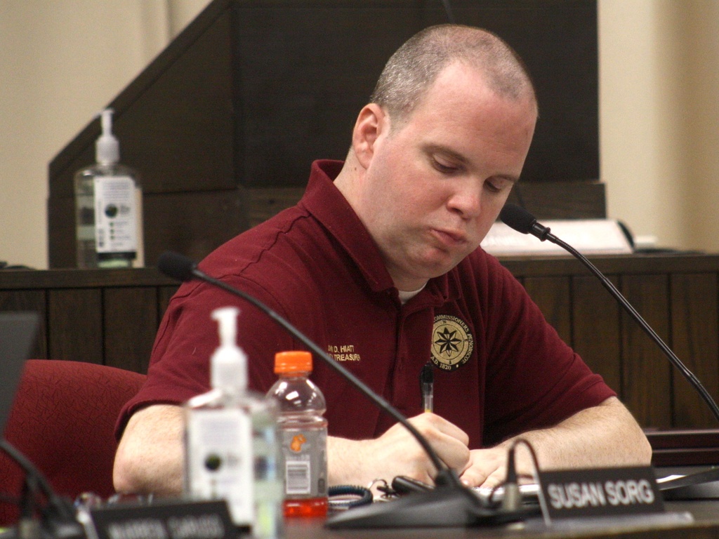 Facing child porn charge, Penobscot County treasurer refuses to resign