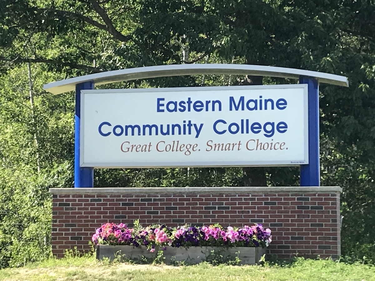 Maine community colleges will require students to get COVID19 vaccine