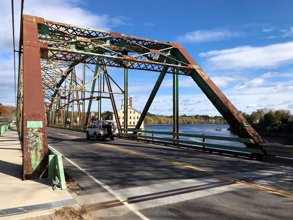 Commercial traffic banned from traveling over aging Brunswick