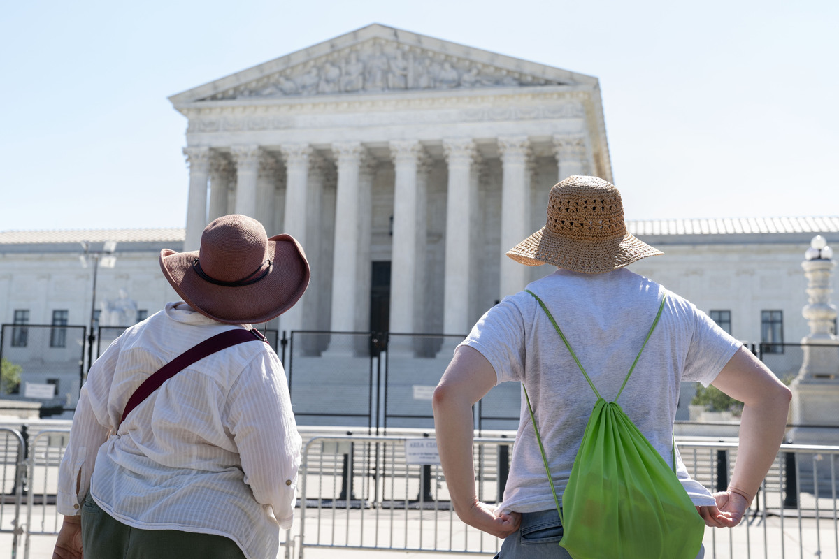 The Supreme Court has agreed to hear a Republican appeal that could limit state courts' authority over congressional districting.