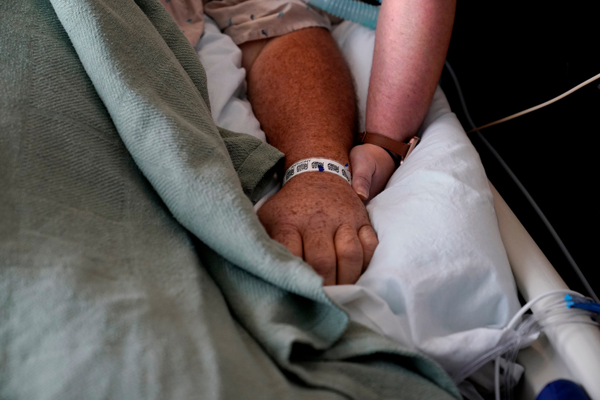 A majority of Americans have given their health care system a failing mark in a new poll.
