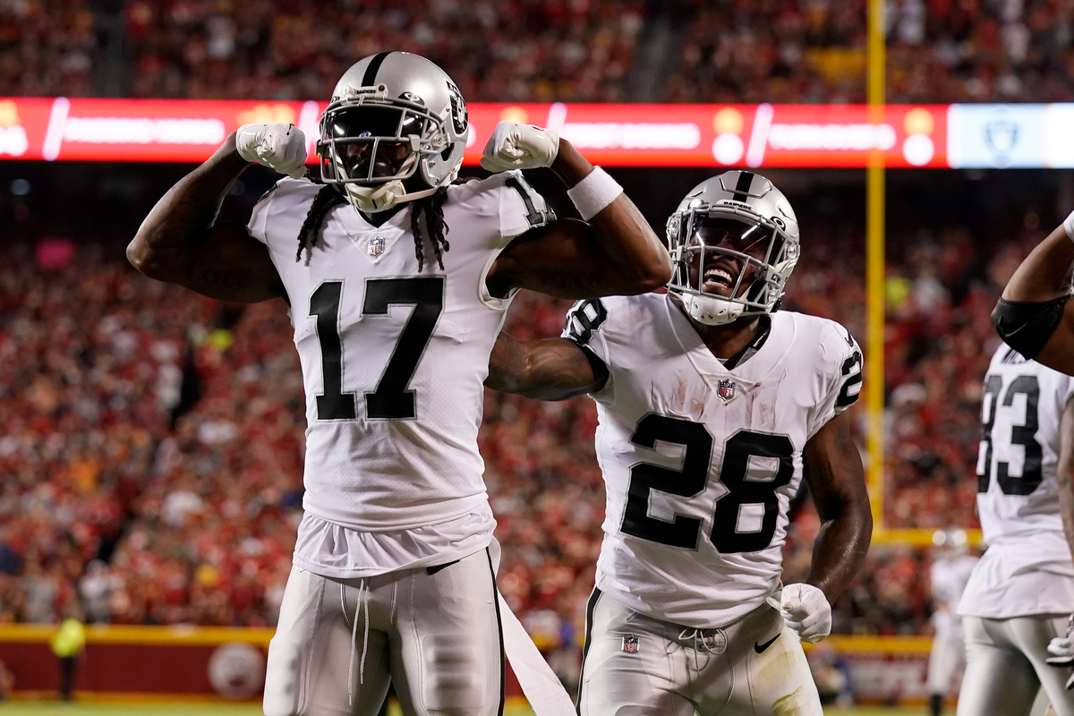A photographer pushed to the ground by Davante Adams has filed a police report.