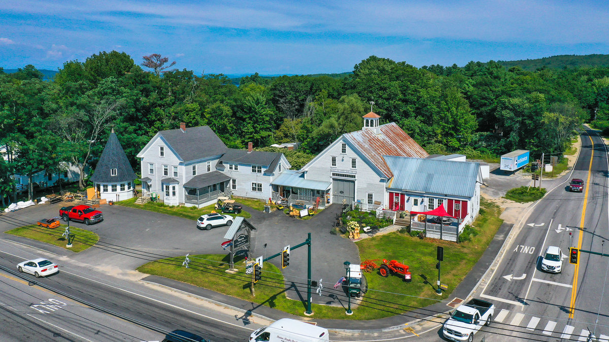 A barn and farmhouse built in 1785 is for sale in Naples.