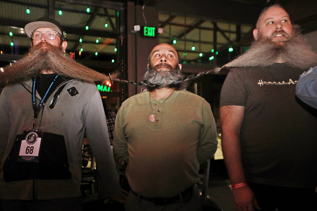 That's more than double the beard chain world record of 62 feet, 6 inches, set in Germany in 2007.