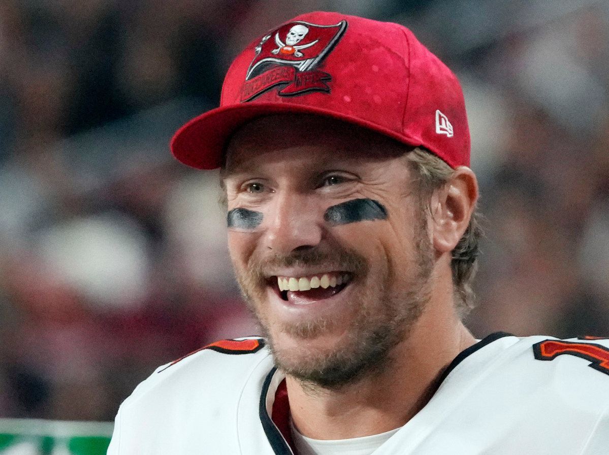 Blaine Gabbert and his two brothers were cruising on jet skis when they came across a crashed helicopter sinking in the waters off Tampa.