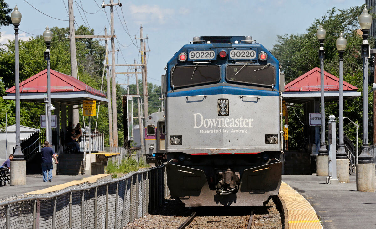 Amtrak Downeaster passengers will soon be barred from buying alcohol during their 40-minute jaunt across New Hampshire, unless Chris Sununu acts.