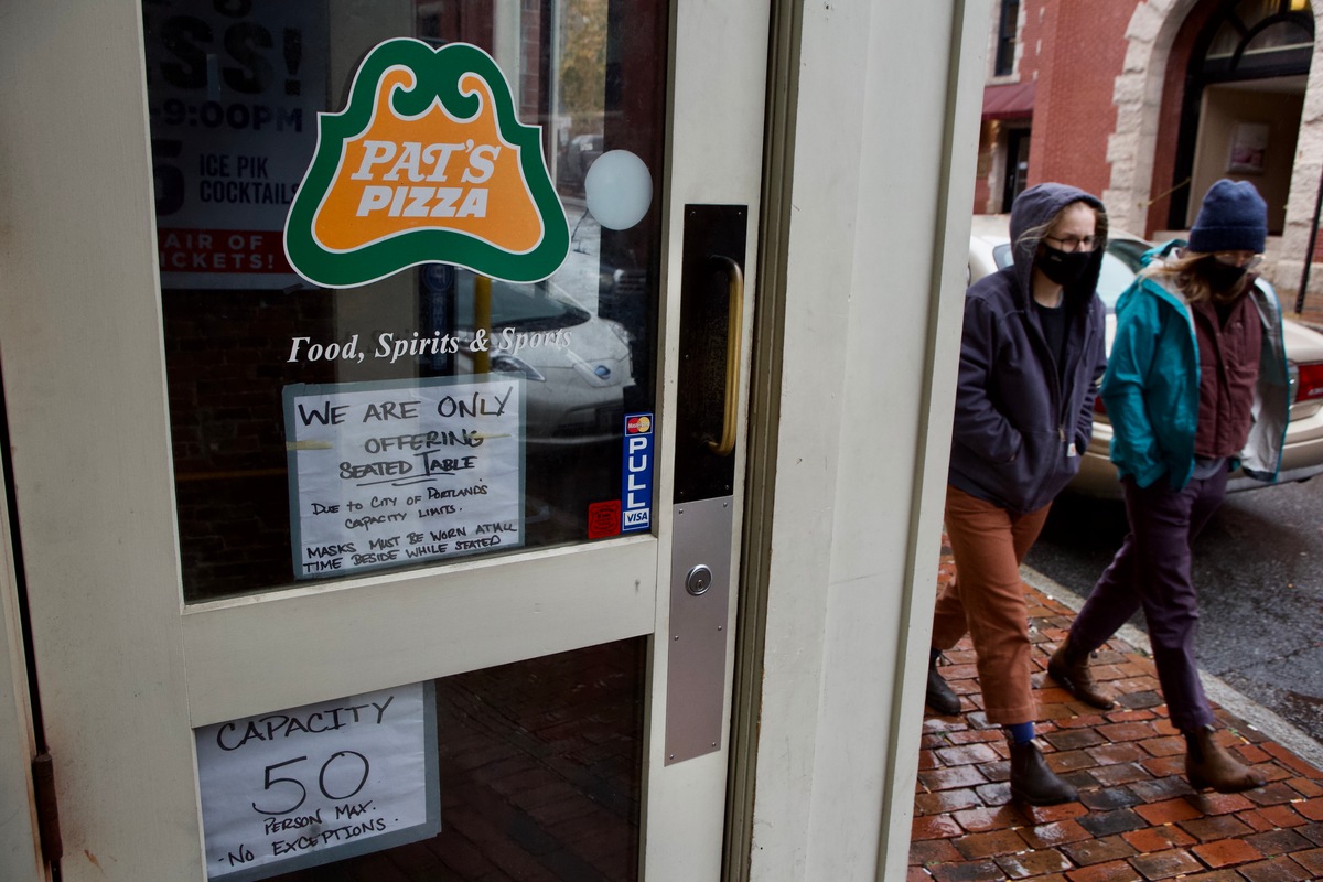 The Pat’s Pizza on Market Street will be giving away free food — while the supply lasts — with drink orders Friday, Saturday and Sunday.