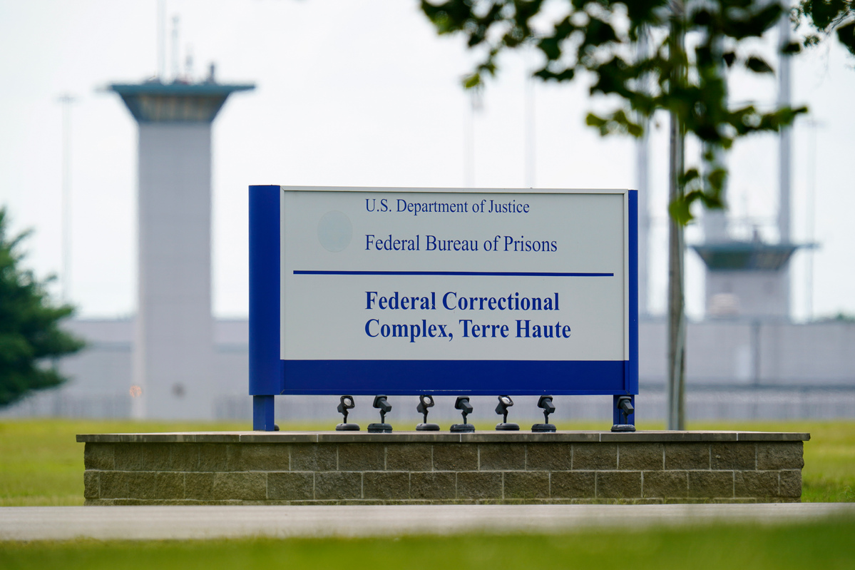 Bruce Webster's case illustrates chronic bureaucracy in the prison system and the difficulties in getting anyone off death row.