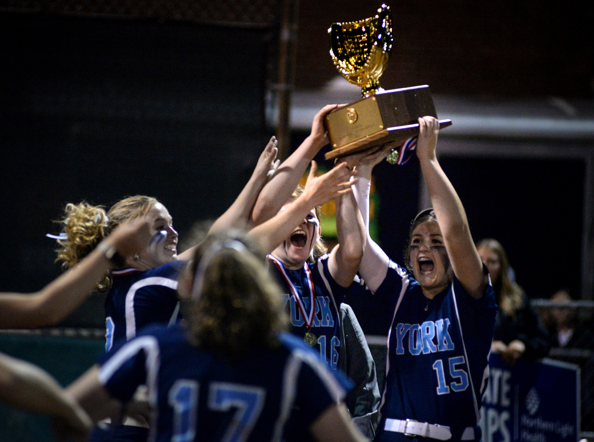 York softball edges Nokomis for Class B state title