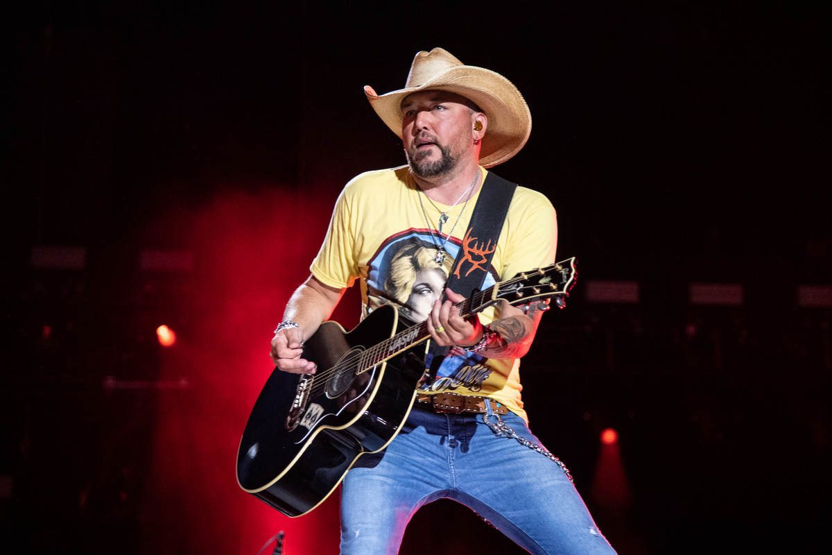 Jason Aldean performs.