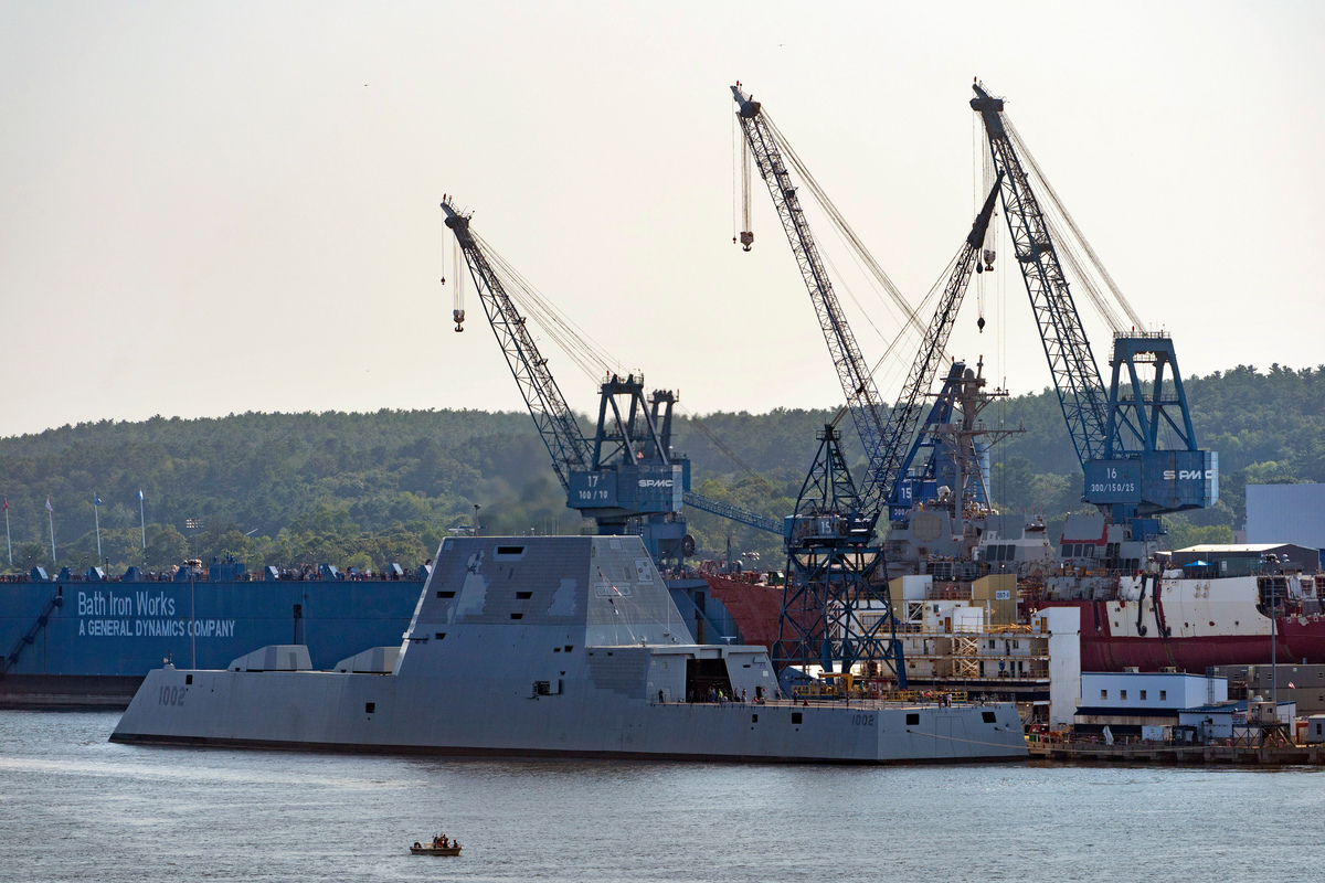 Under the tentative contract, the Local S6 members would see pay raises and greater pension contributions from the shipyard.