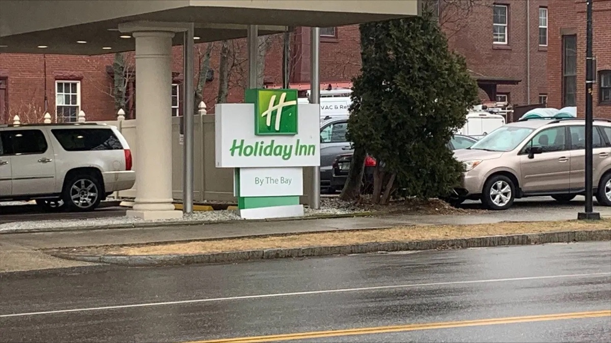 The lithium-ion battery was in an electric bicycle in a room on the seventh floor of the Holiday Inn by the Bay.