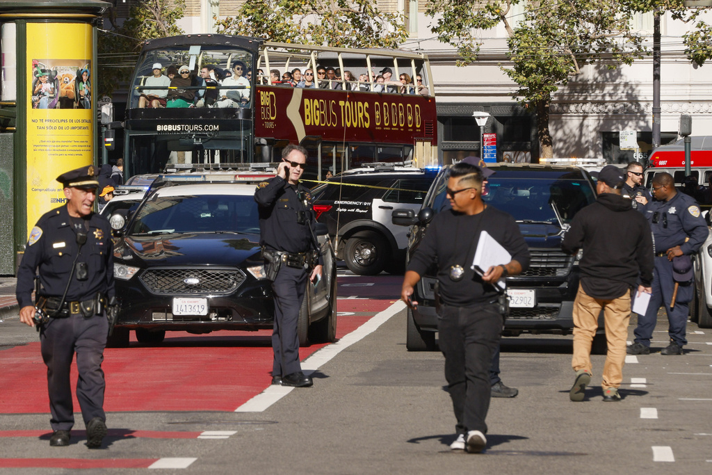 San Francisco 49ers player Ricky Pearsall stable after shooting during attempted robbery, police say