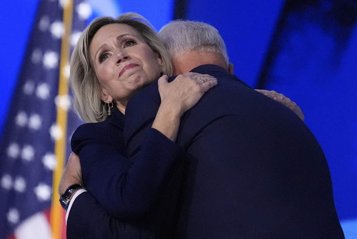 Gwen Walz will campaign for Kamala Harris in Bangor this week