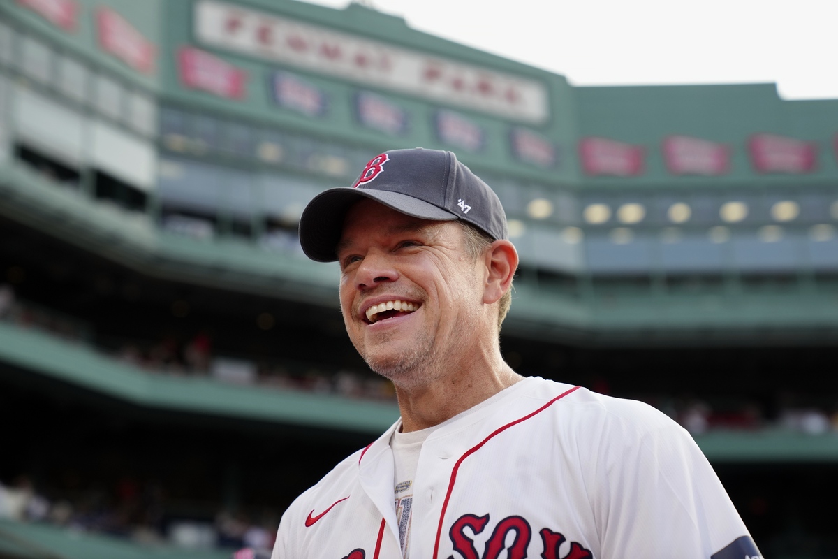 Matt Damon spotted at Maine juice bar over the weekend