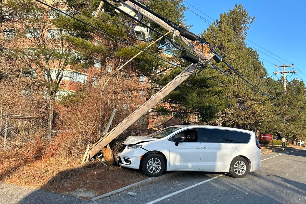 Power restored at Portland International Jetport after Saturday morning vehicle crash