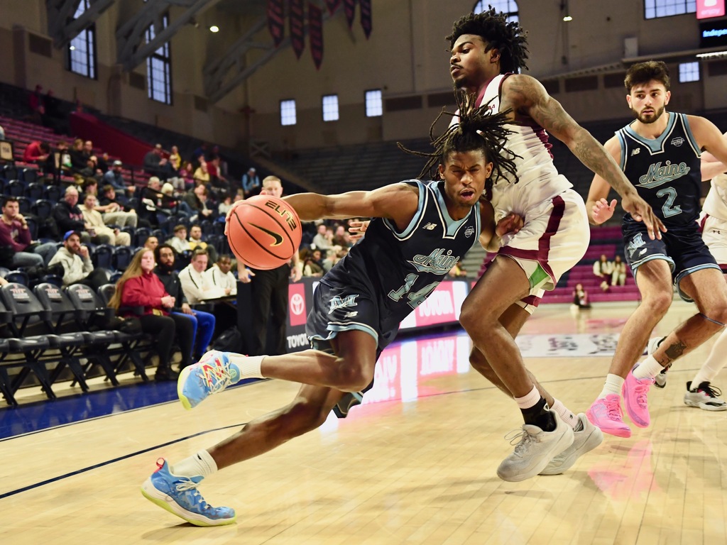 Bryant men’s basketball coasts to win over UMaine