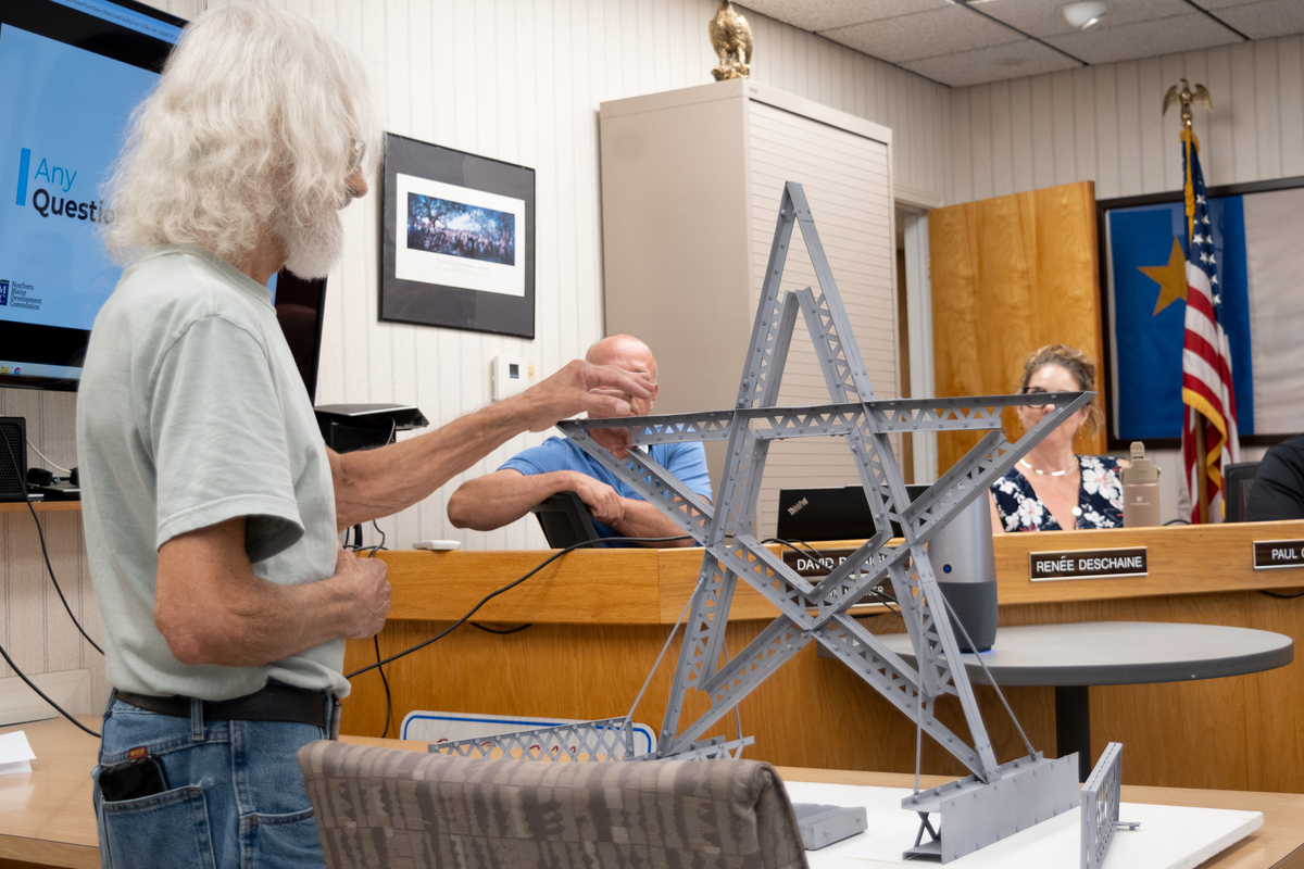 A Madawaska artist wants to make a 20-foot sculpture out of the old international bridge