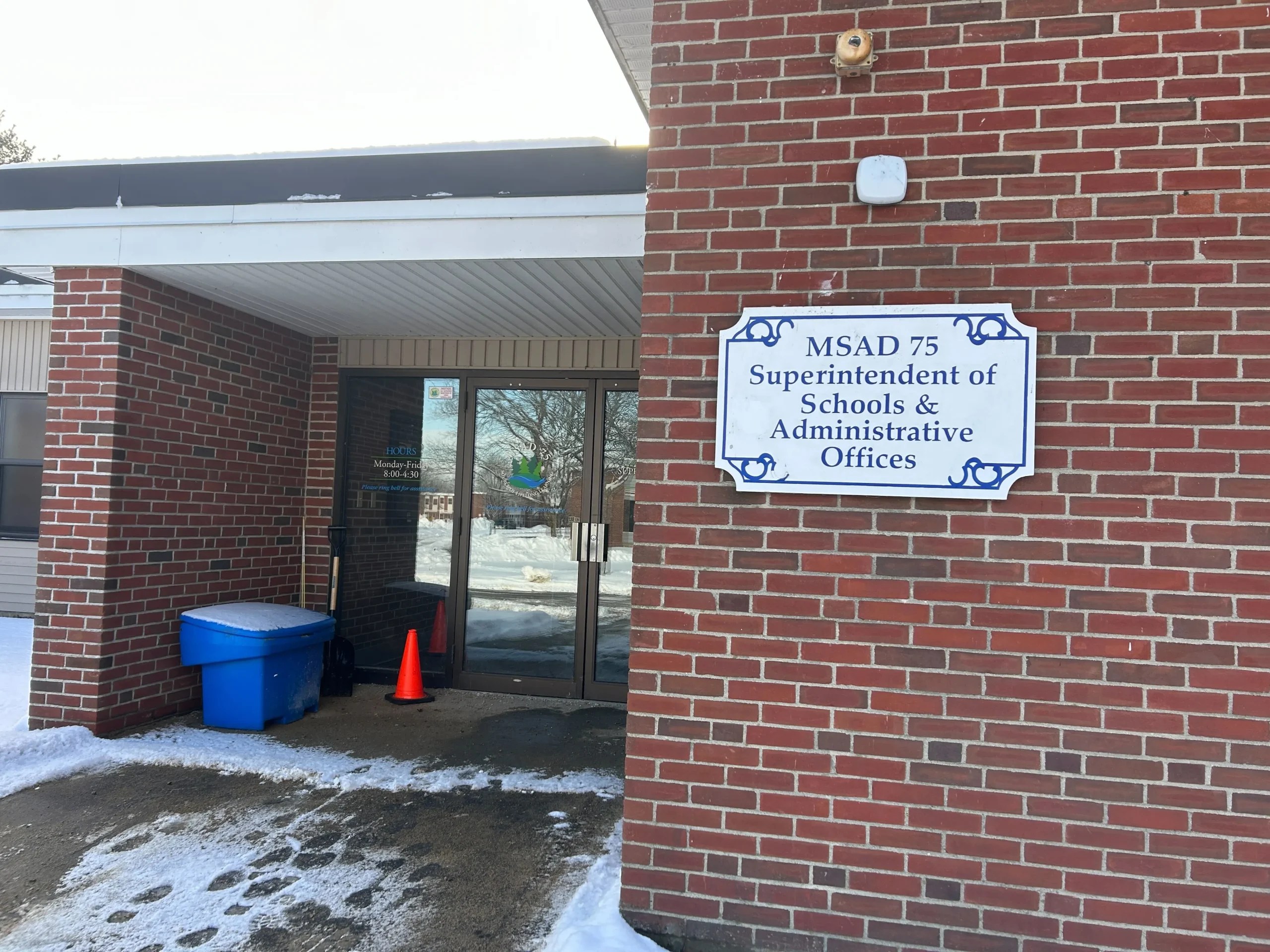 Midcoast district shaping plan to renovate or close schools