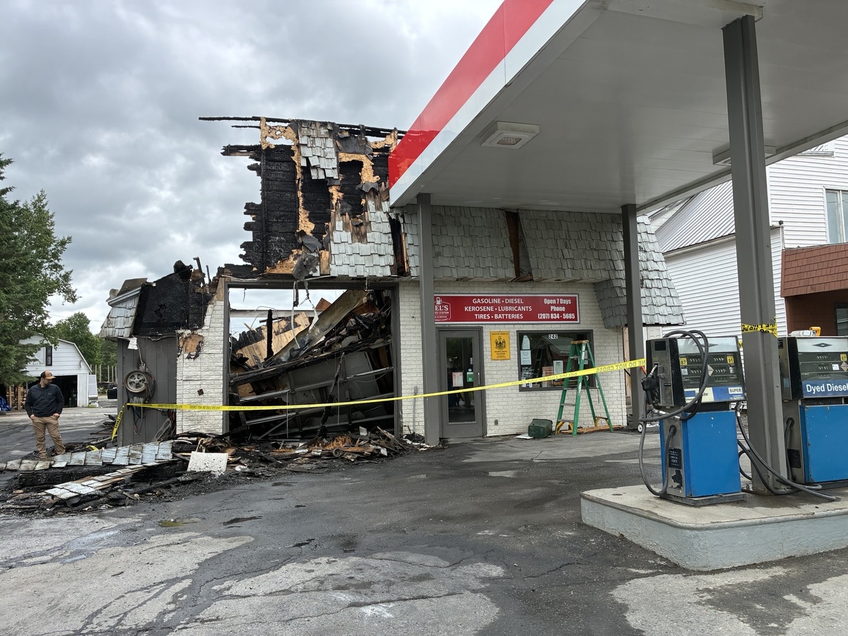 bangordailynews.com - Christopher Bouchard - Officials say candle started Aroostook gas station fire