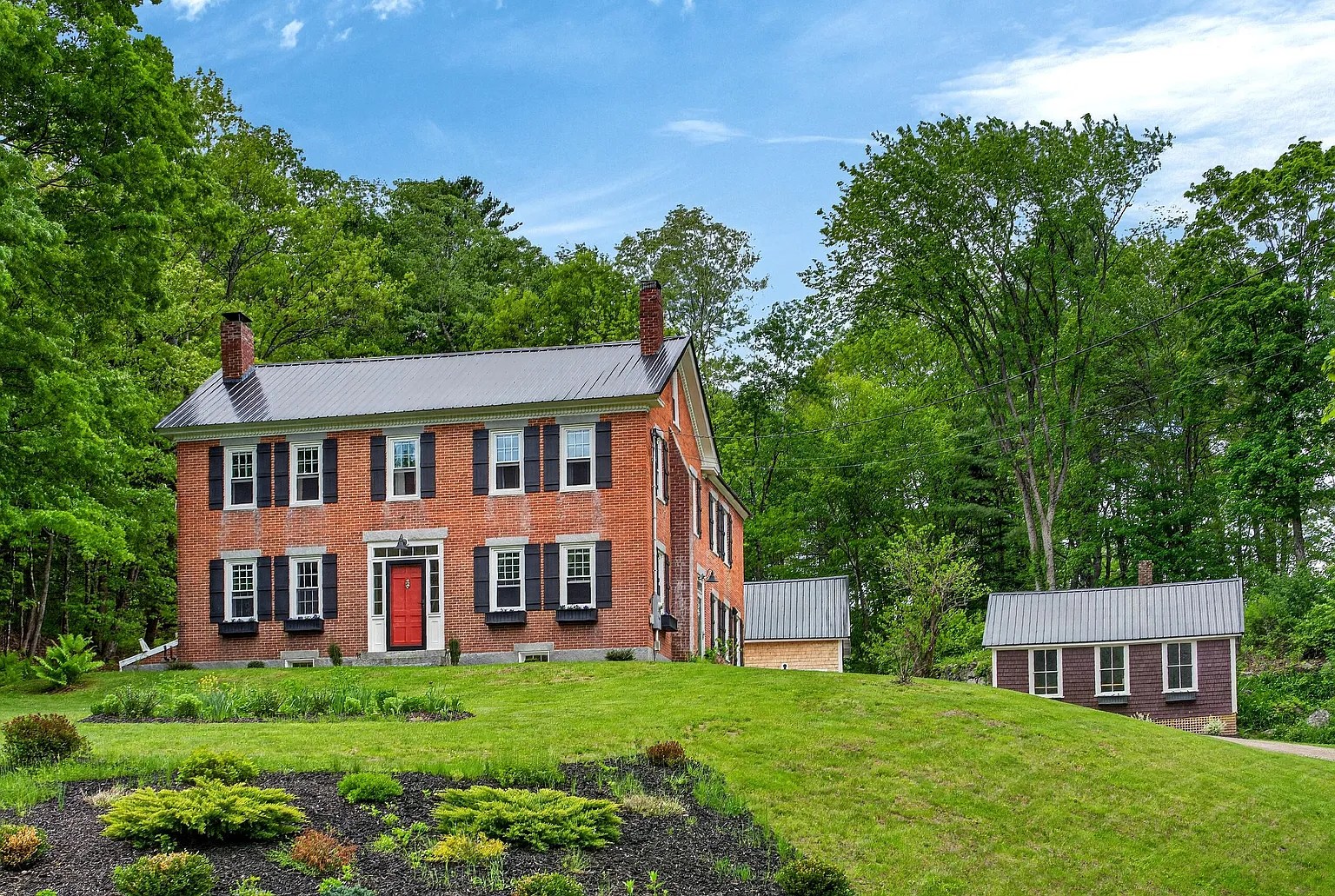 bangordailynews.com - Kathleen O'Brien - This $950K Augusta house comes with a 240-year-old mill