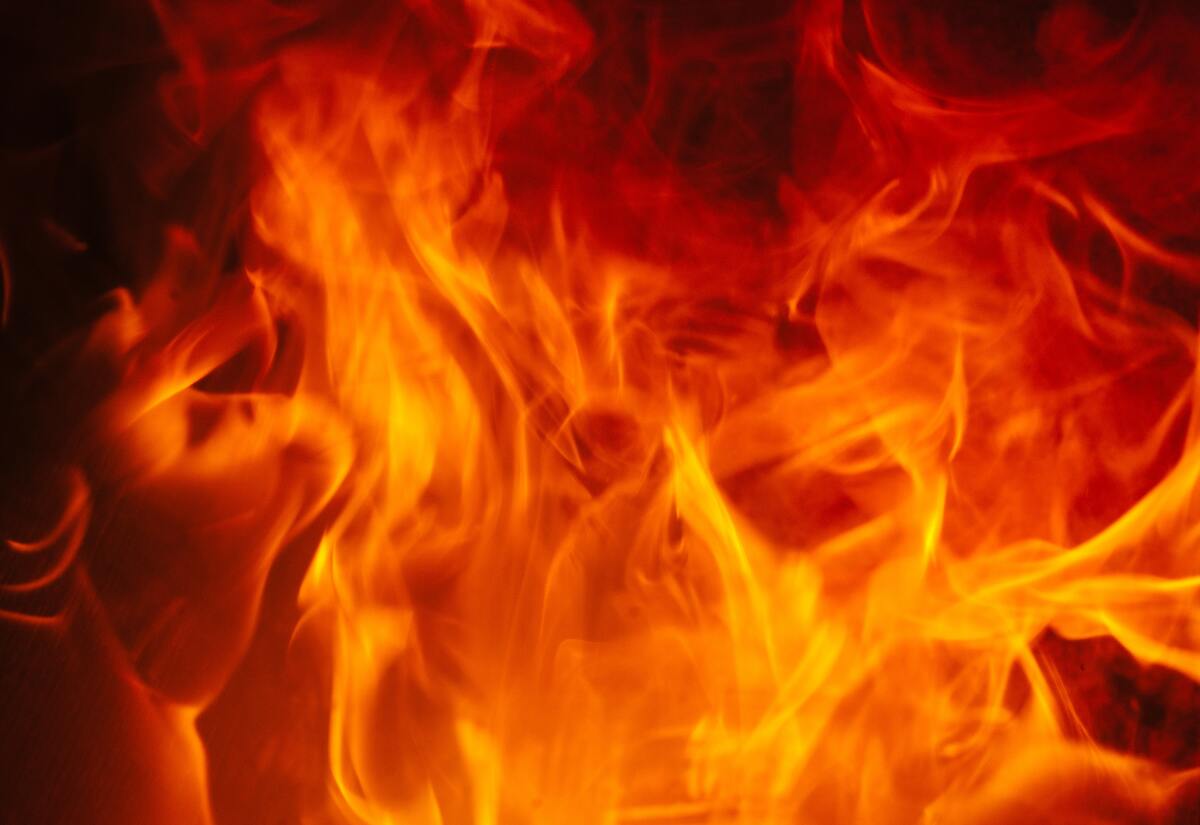 Fire destroys large machine shed in Presque Isle