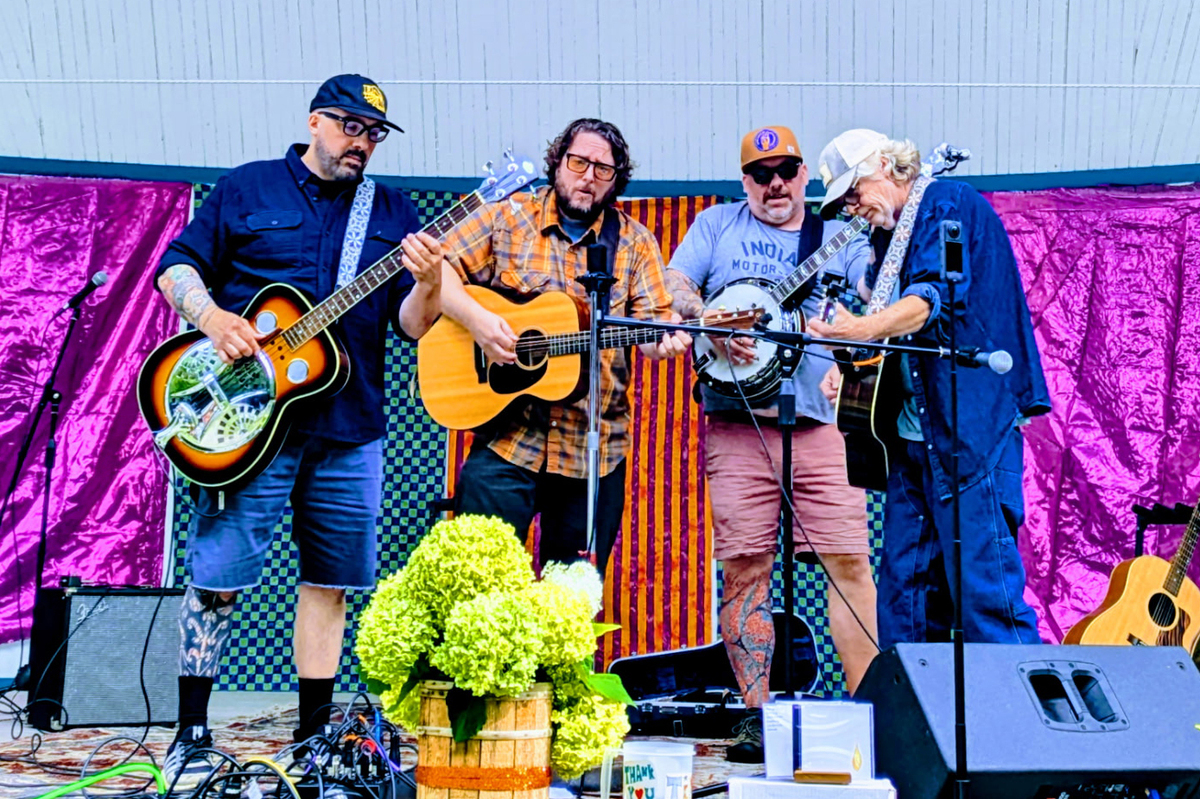 bangordailynews.com - Paula Brewer - Uniquely named festival continues Maine roots music tradition in Aroostook