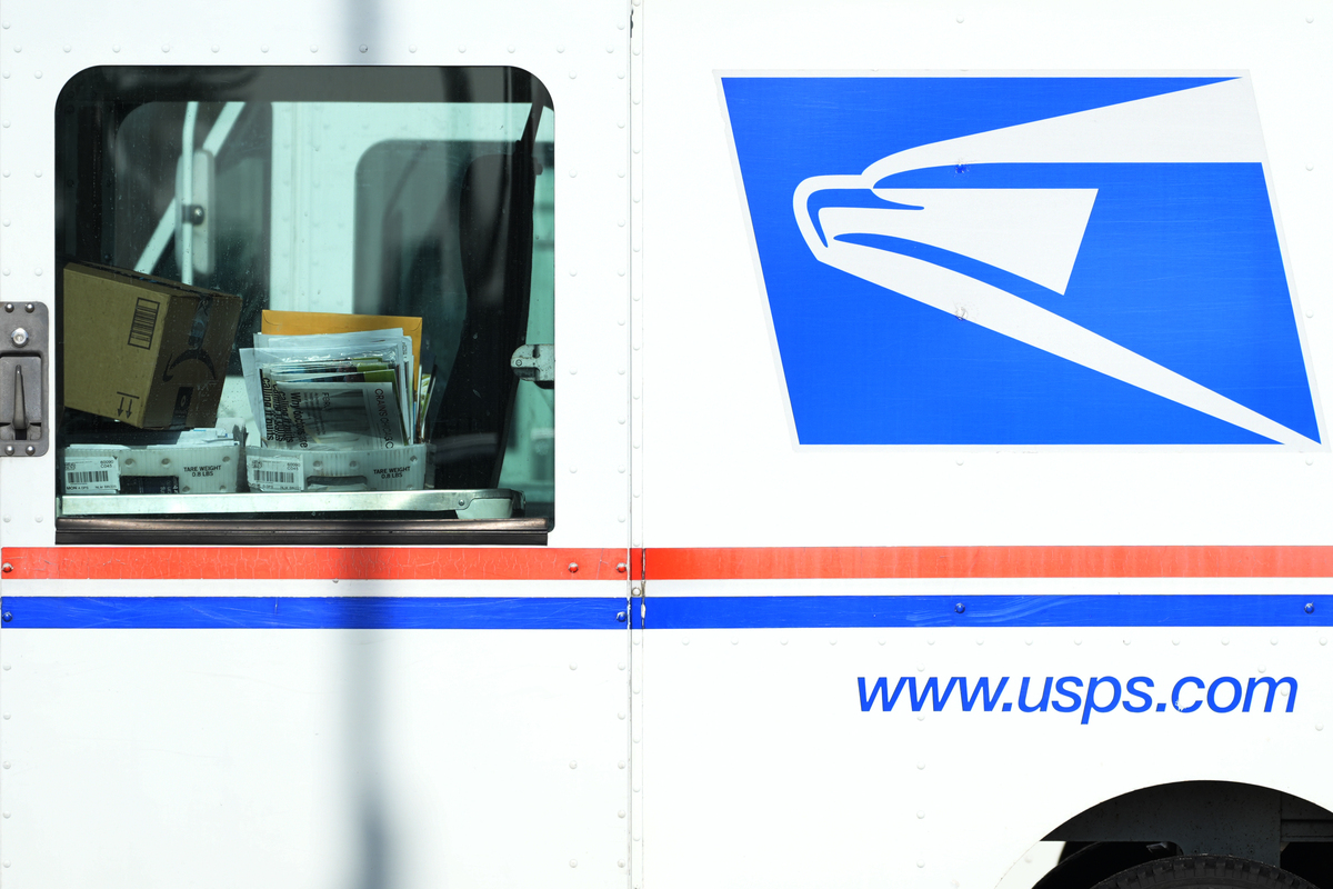 Maine bicyclist sues federal government after being hit by USPS vehicle