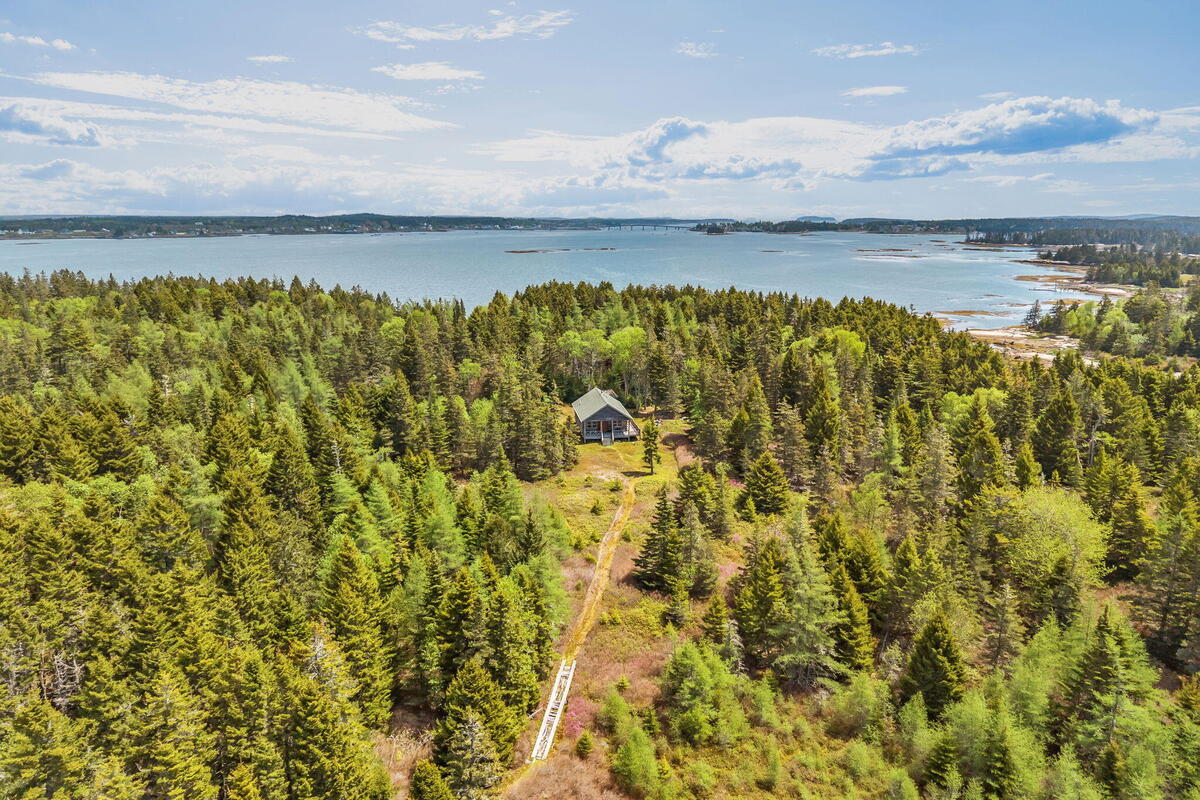 bangordailynews.com - Kathleen O'Brien - 3 Maine private islands you can buy for under $1M