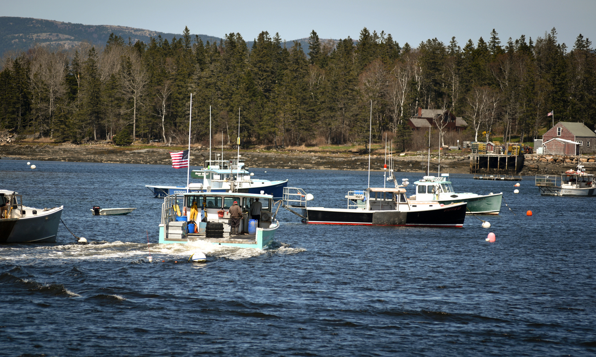 bangordailynews.com - Penelope Overton, Portland Press Herald - USDA considers adapting farm-style safety net for fishermen