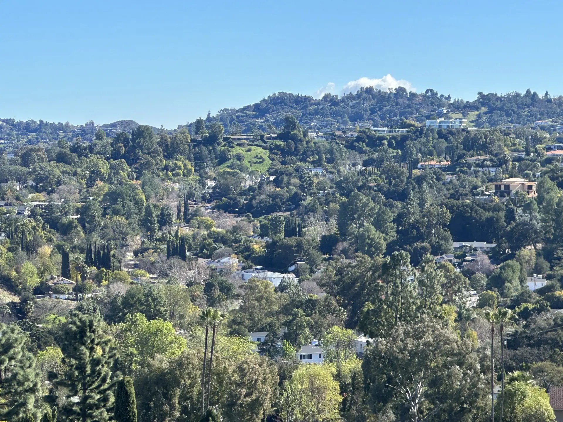 Beach Dancer Films Encino Hills Mansion Mountaintop for Filming or quiet retreats or special events nestled in the Santa Monica Mountains