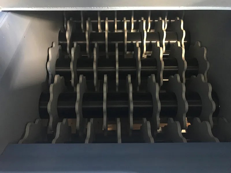 Disc screener interior